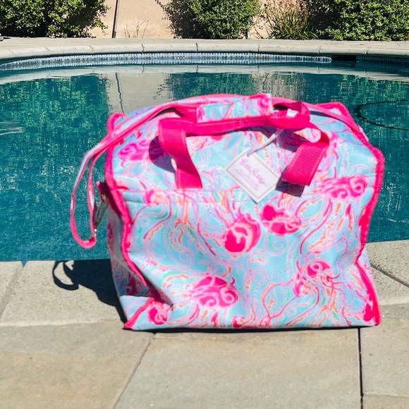 Lilly Pulitzer cooler - Picture 5 of 6